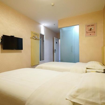 Jia Mei Xin Holiday Hotel Baiyun Airport Branch Kanton Exterior foto