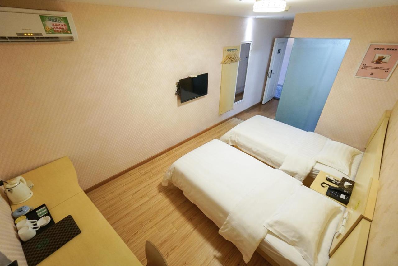 Jia Mei Xin Holiday Hotel Baiyun Airport Branch Kanton Exterior foto