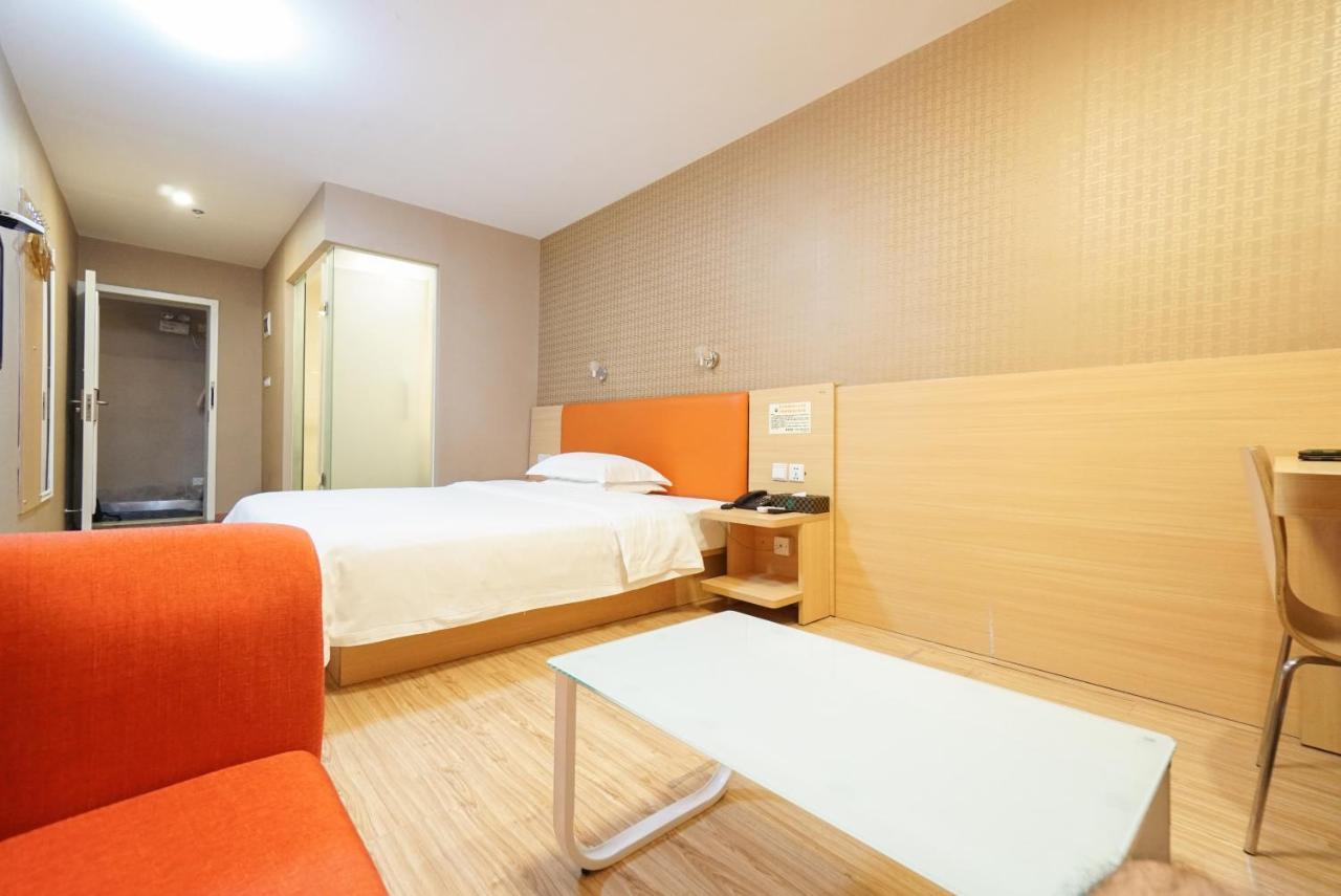 Jia Mei Xin Holiday Hotel Baiyun Airport Branch Kanton Exterior foto